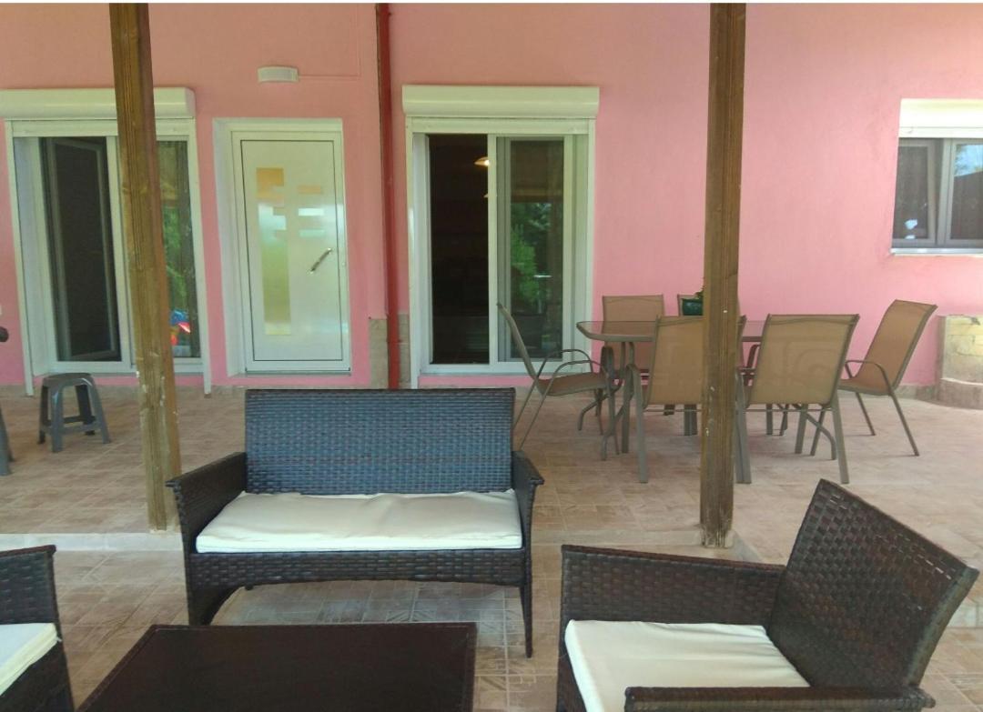 Maria Lemoni Swimming Pool Apartment نيا سكيوني المظهر الخارجي الصورة